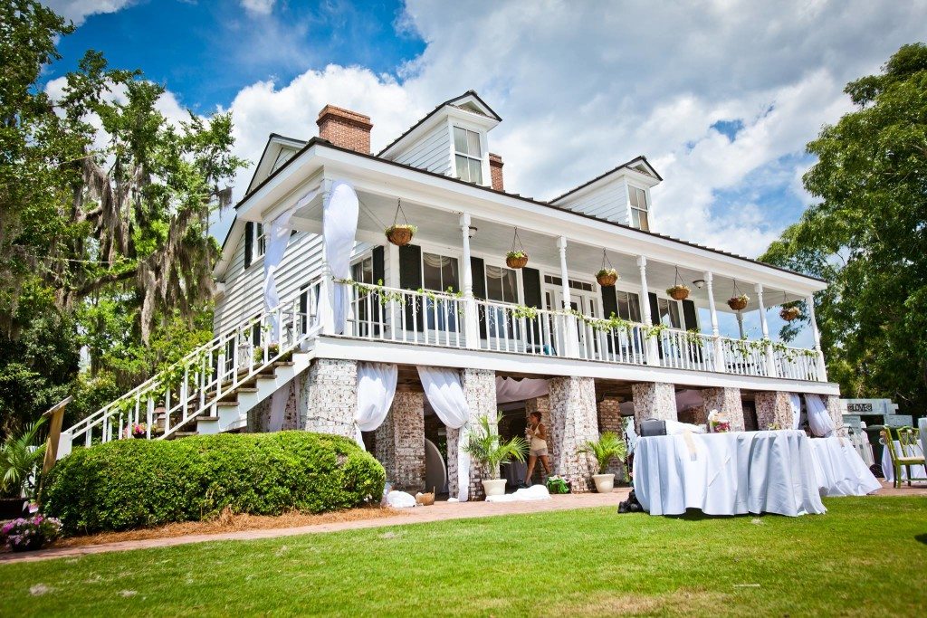 10 Affordable Charleston Wedding Venues Budget Brides