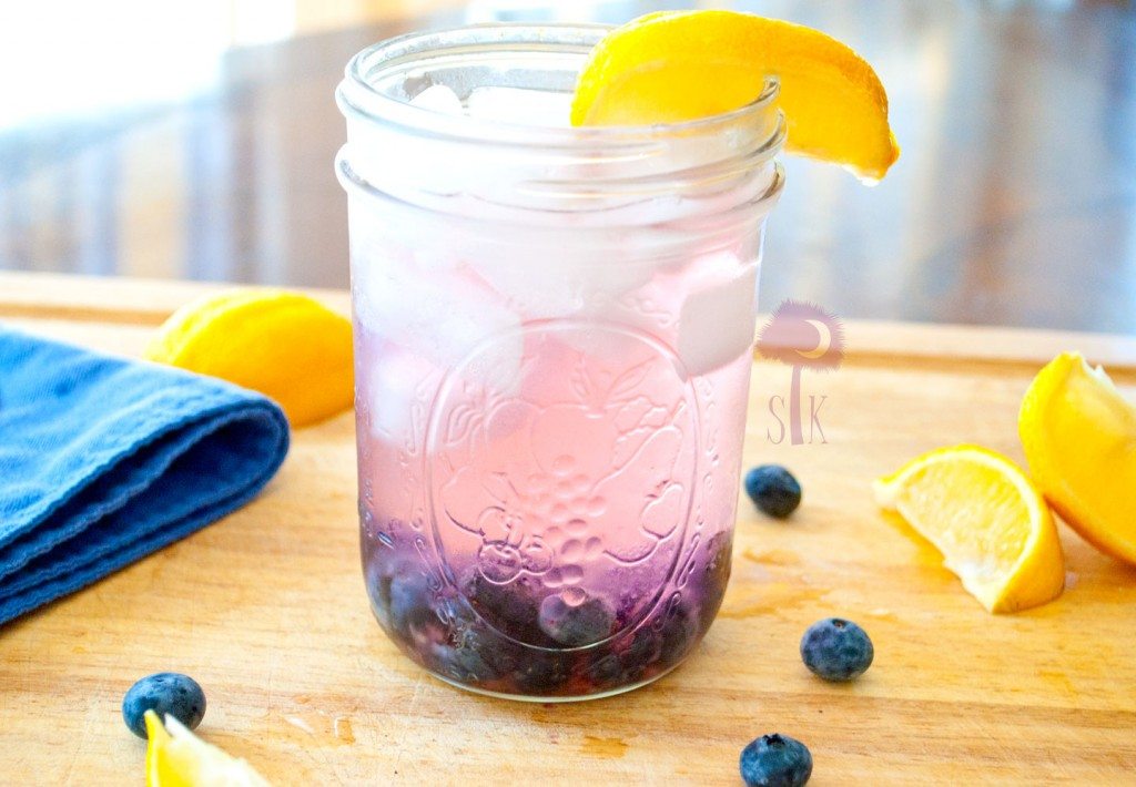 Blueberry-Crush-with-vodka-4
