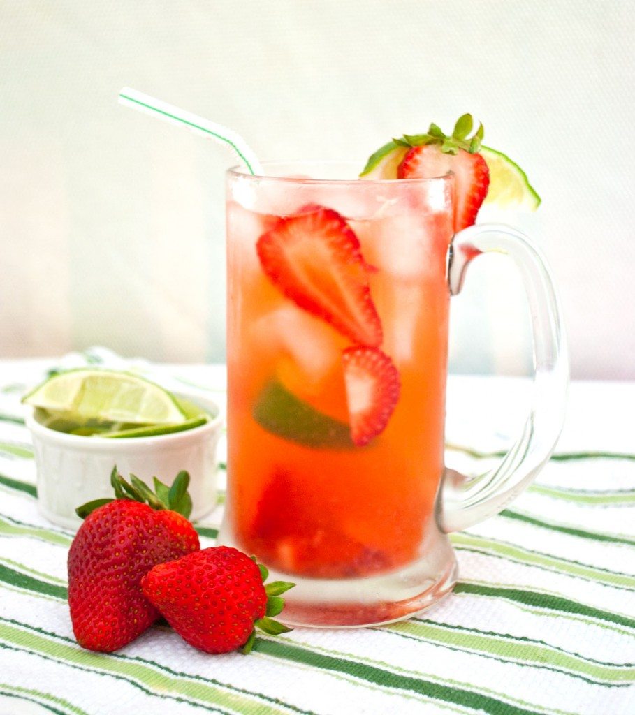 Low-Calorie-Strawberry-Limeade