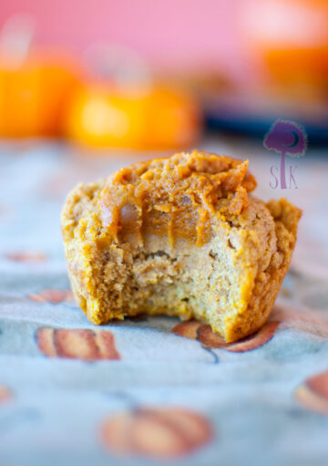 Rustic Pumpkin Pie Filled Pumpkin Muffins