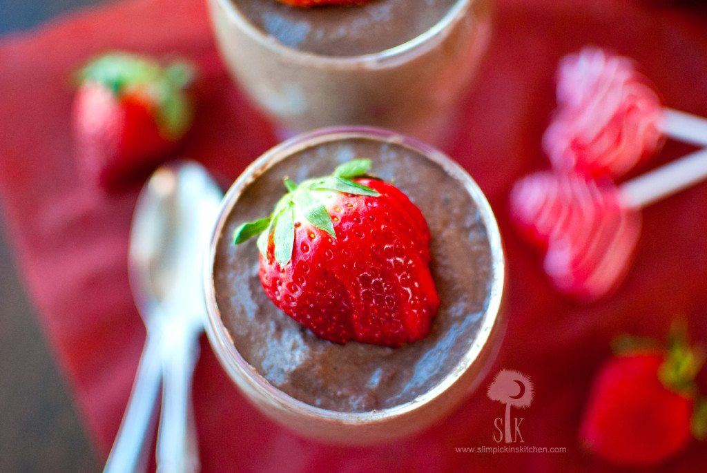 Raspberry Chocolate Greek Yogurt Mousse for Two | Valentine's Day Dessert Recipes