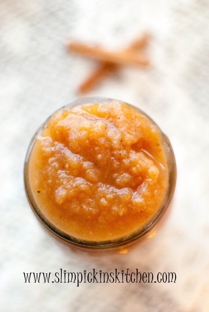 Slow Cooker Vanilla Bean Apple Cider Applesauce