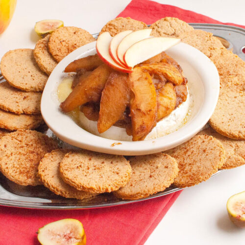 Baked Brie w/ Vanilla Cardamom Spiced Apples & Gluten Free Cinnamon Crackers