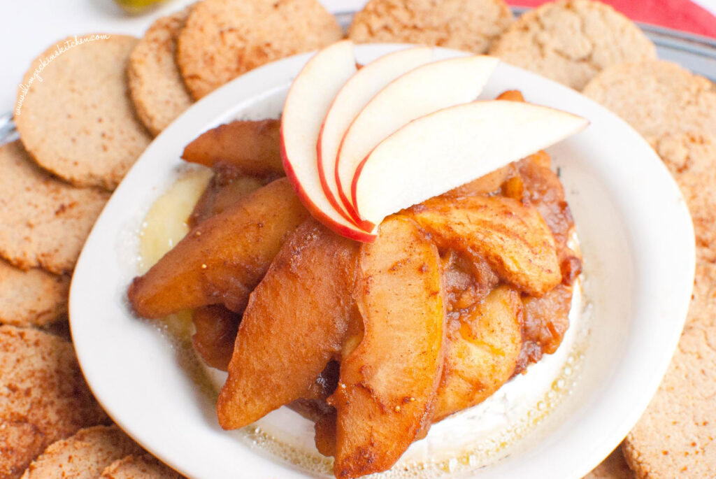 Baked Brie w/ Vanilla Cardamom Spiced Apples & Gluten Free Cinnamon Crackers