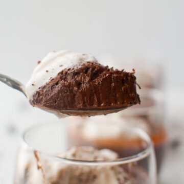 No Bake Baileys and Coffee Pots de Creme * Slim Pickin's Kitchen