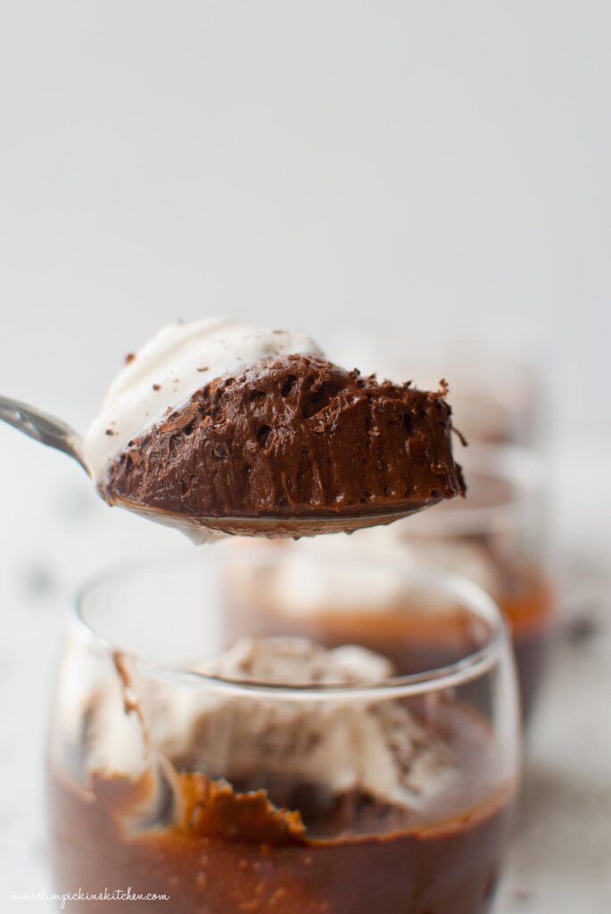 No Bake Baileys and Coffee Pots de Creme * Slim Pickin's Kitchen