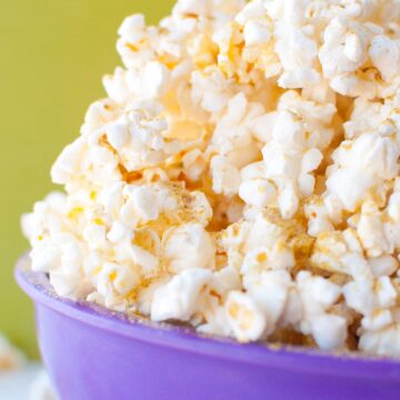 Vegan Noocho Cheese Popcorn * Slim Pickin's Kitchen