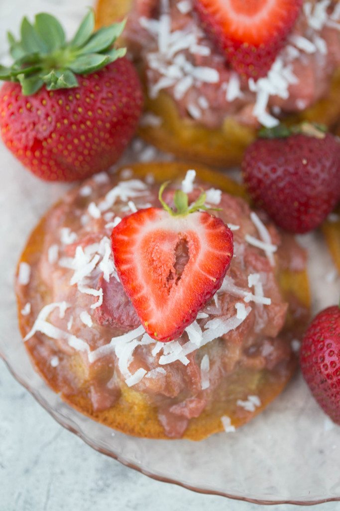 Mini Gluten Free Strawberry Rhubarb Upside Down Cake Recipe: Bursting with sweet strawberries, sour rhubarb, and a spritz of summery lemon, these gluten-free & refined sugar-free w/ vegan option Strawberry Rhubarb Upside Down Cakes taste like a breezy summer day in the Southern sun! 