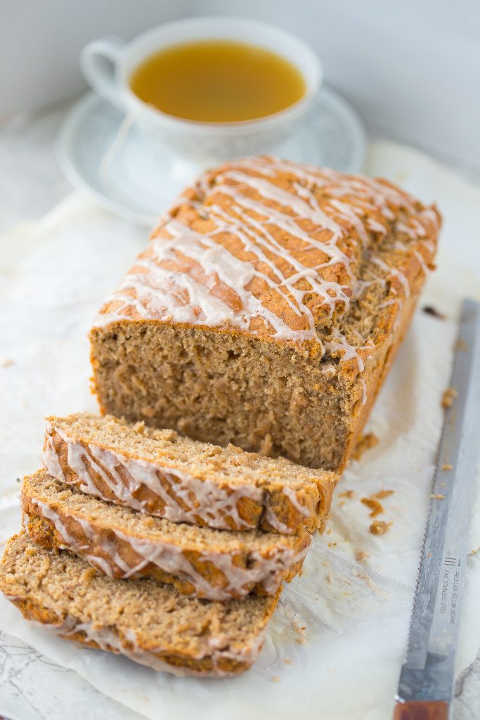 Chia and Chai Breakfast Bread: A seductively spiced, no-knead, easy to make bread recipe that's the perfect quick breakfast on a crisp fall morning! 