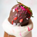 Easy Chocolate Covered Strawberry Pots de Creme | Easy Chocolate Pots de Creme