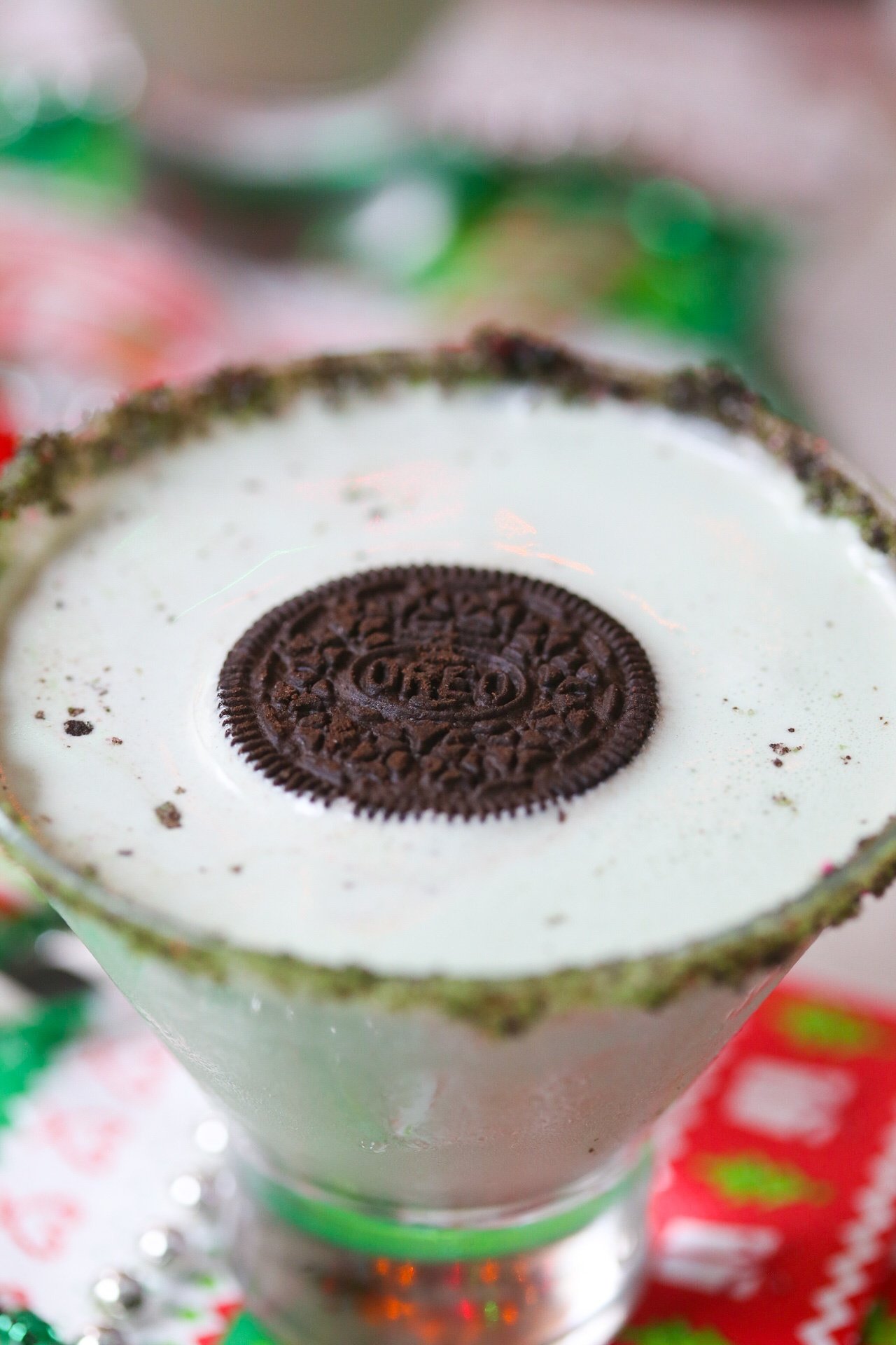 Mint Oreo Martinis The Best Christmas Cocktail Recipes